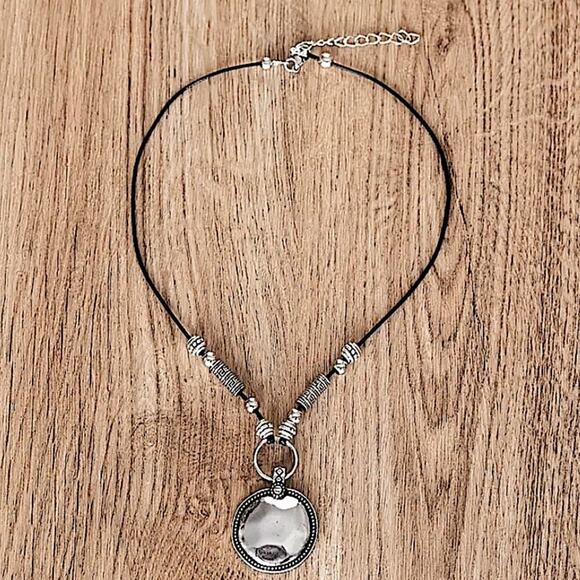 Handmade Bohemian Tribal Disk Necklace - Picture 3 of 6